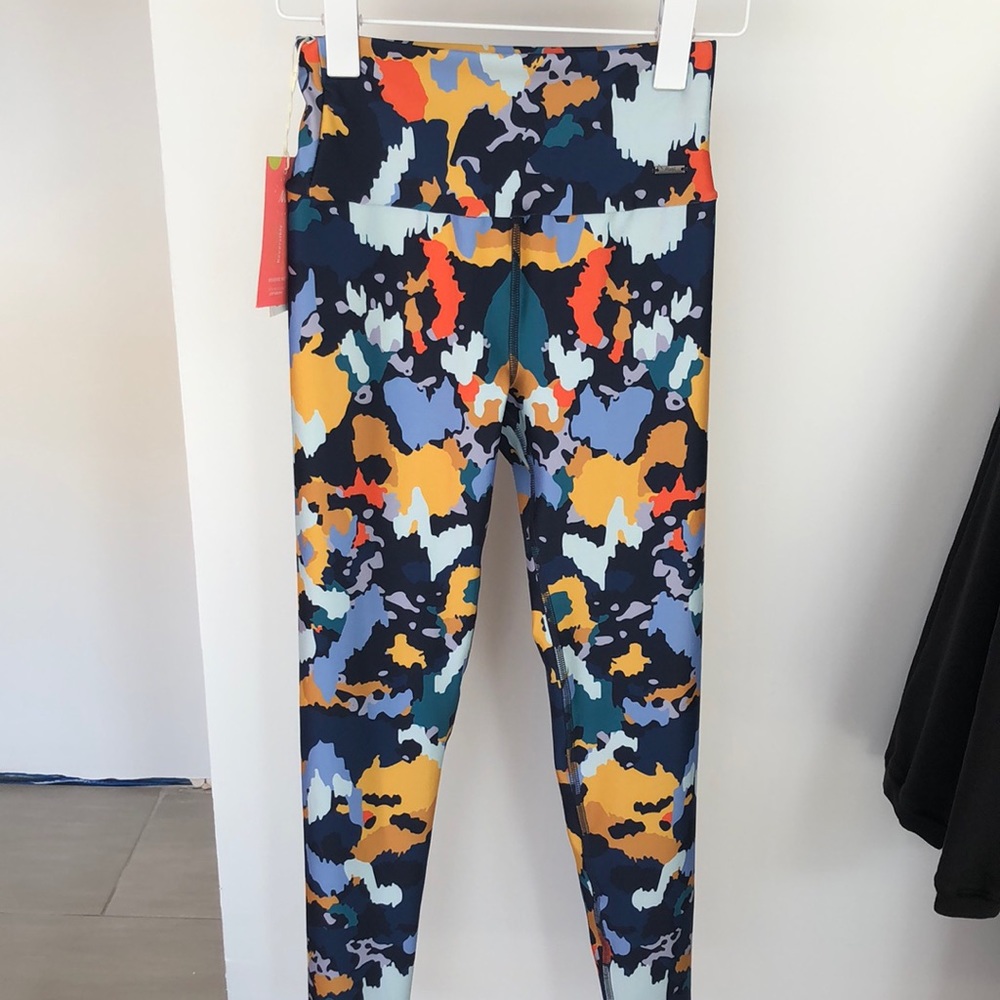 Maaji reversible full length medium compression legging in navy blue multi print